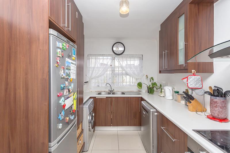 3 Bedroom Property for Sale in Waves Edge Western Cape